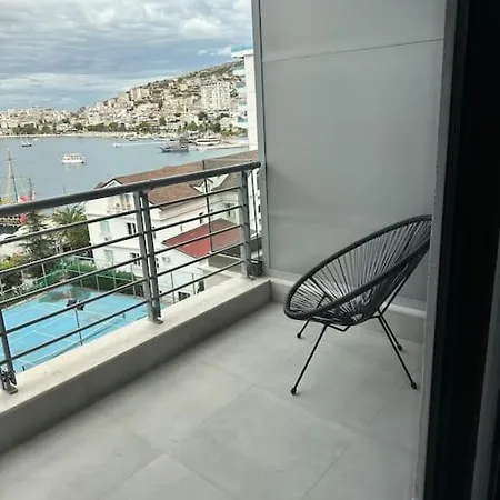 Monique Luxury Apartment